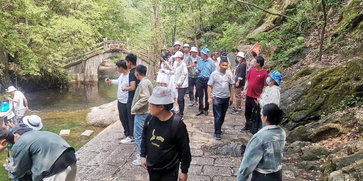 邦大重工團隊洛陽(yáng)重渡溝兩日游